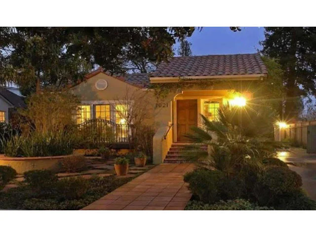 1021 Elm, San Carlos, CA 94070