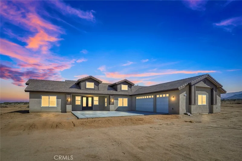 10035 Eaby, Phelan, CA 92371