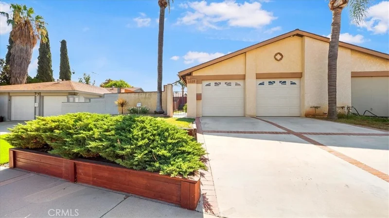 1225 Sunkist Circle, Corona, CA 92882