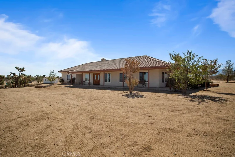 8675 Appleton, Phelan, CA 92392