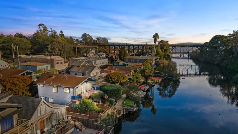 427 Riverview, Capitola, CA 95010