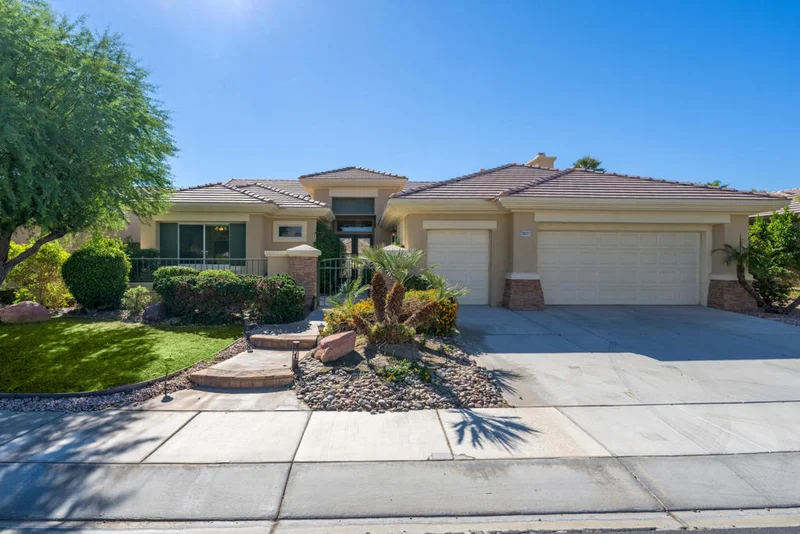 78221 Hollister, Palm Desert, CA 92211