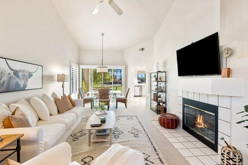 41961 Preston, Palm Desert, CA 92211