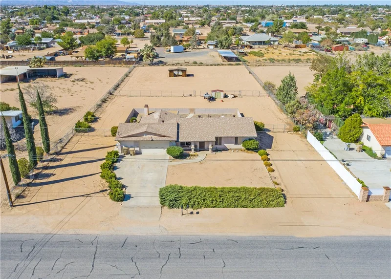 8934 8th, Hesperia, CA 92345