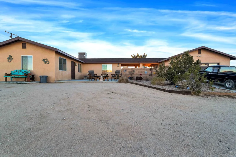 56050 Shannon, Landers, CA 92285