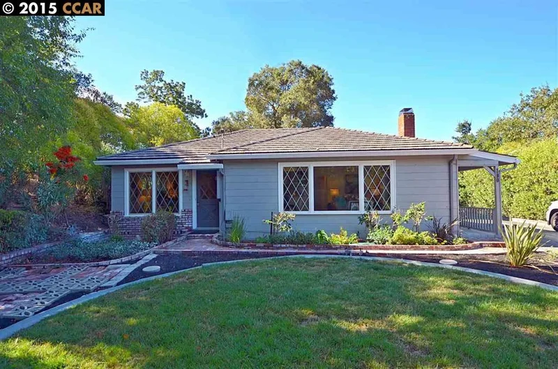 190 Andrea Dr, Walnut Creek, CA 94596-5302