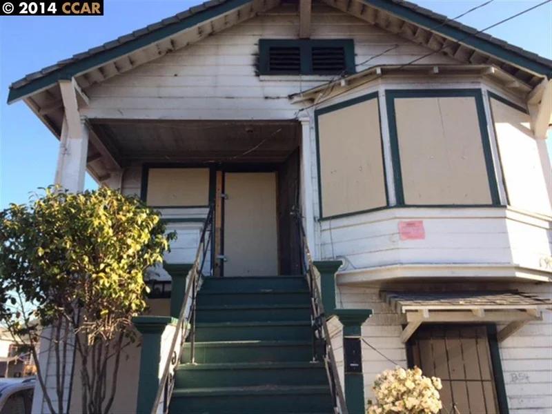 1256 50th Ave, Oakland, CA 94601-5102