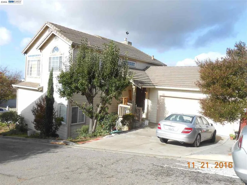 23078 Lakeridge Avenue, Hayward, CA 94541-3400