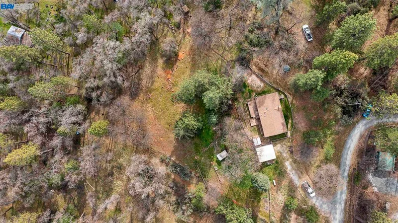 10500 Pekolee Dr, Grass Valley, CA 95949