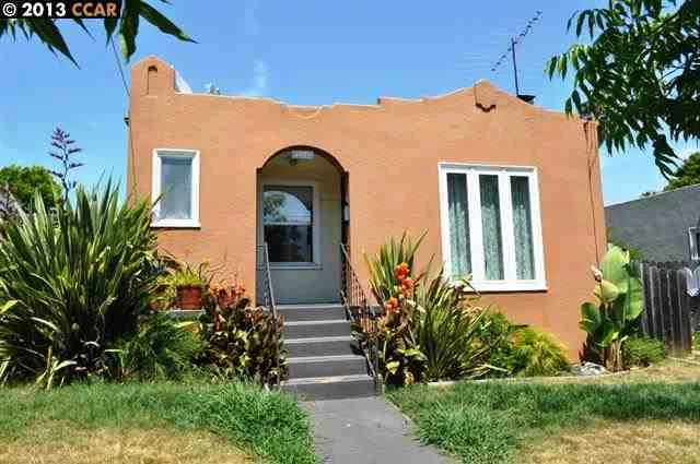 3018 Madeline St, Oakland, CA 94602-3931