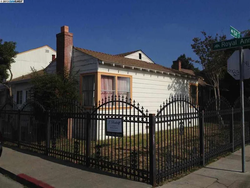 10330 Royal Ann Street, Oakland, CA 94603