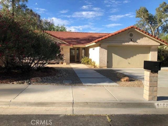 41961 Lomas, Hemet, CA 92544