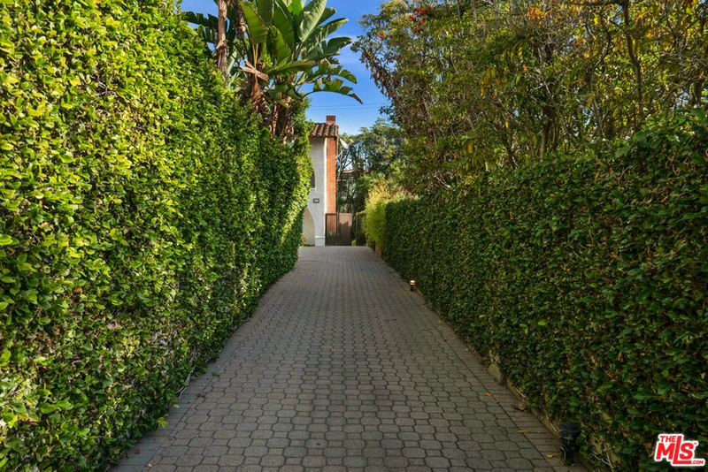411 26th, Santa Monica, CA 90402