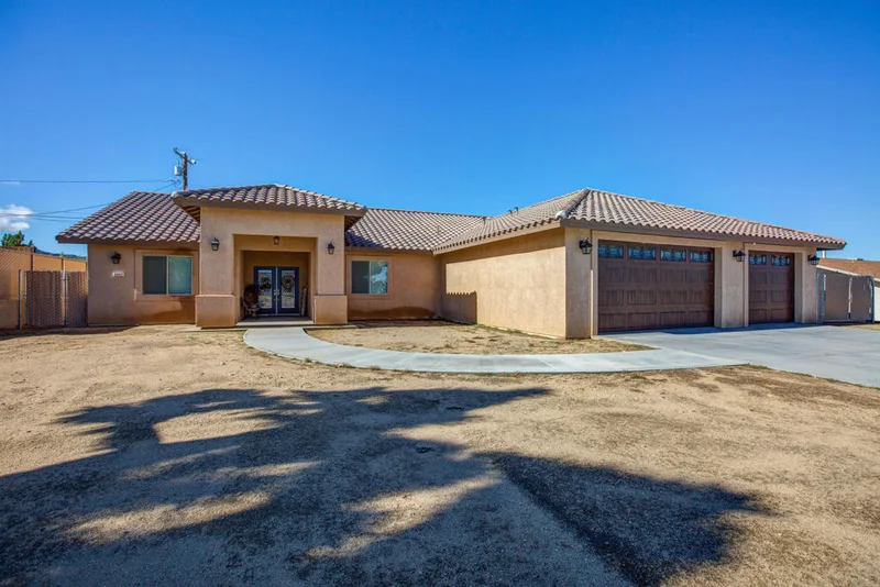 8642 San Vicente, Yucca Valley, CA 92284