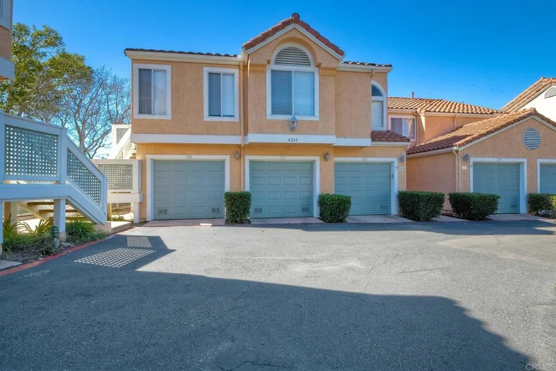 4243 Arroyo Vista Way 330 photo 2