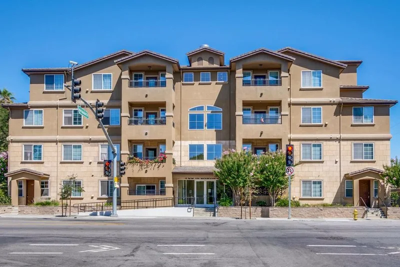 88 Jackson #322, San Jose, CA 95116