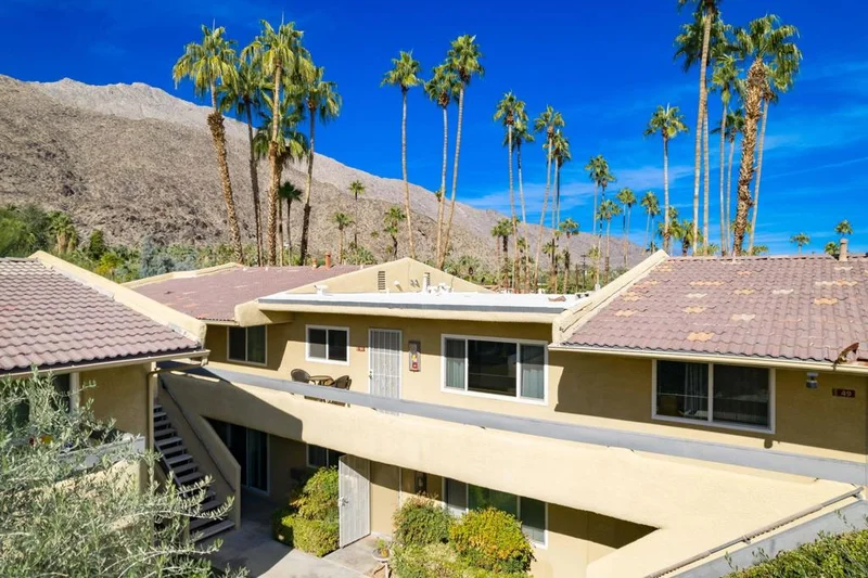 1900 Palm Canyon #50, Palm Springs, CA 92264