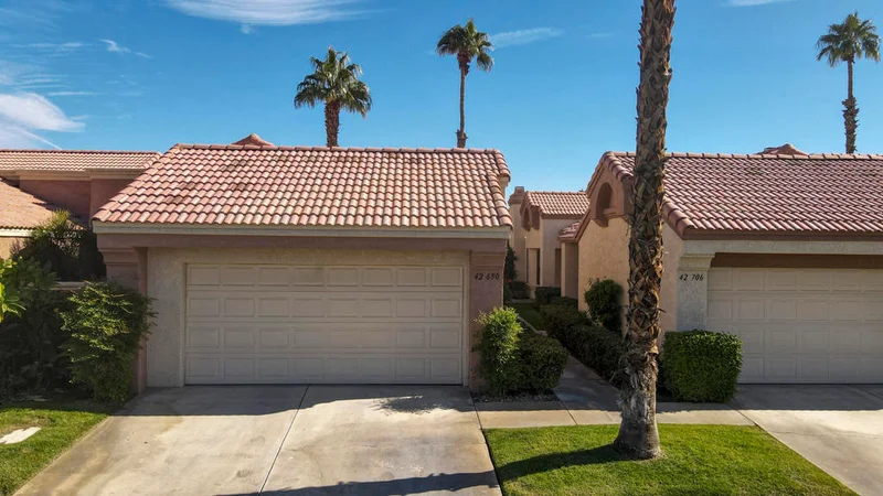 42690 Liolios Dr, Palm Desert, CA 92211