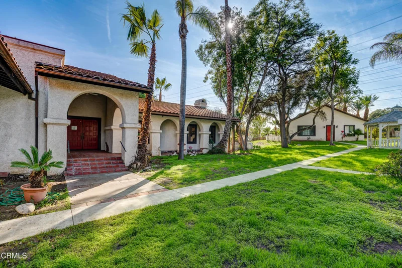 853 Chapea, Pasadena, CA 91107