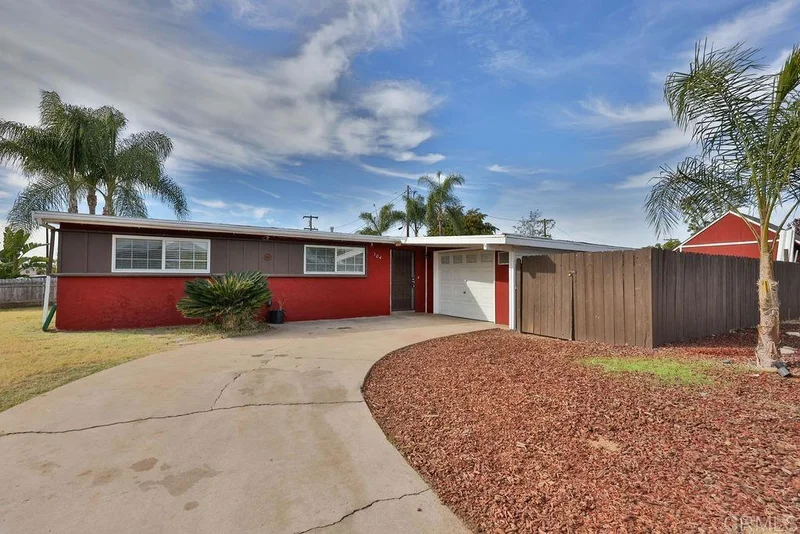 104 N Gina, El Cajon, CA 92019