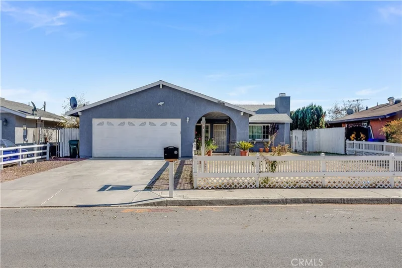 18611 Casaba, Adelanto, CA 92301
