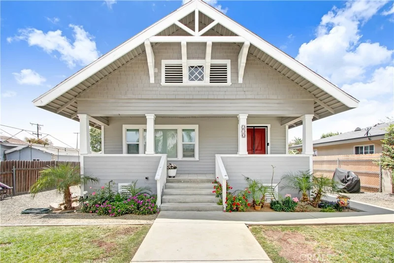 270 Acacia Street, Pomona, CA 91767