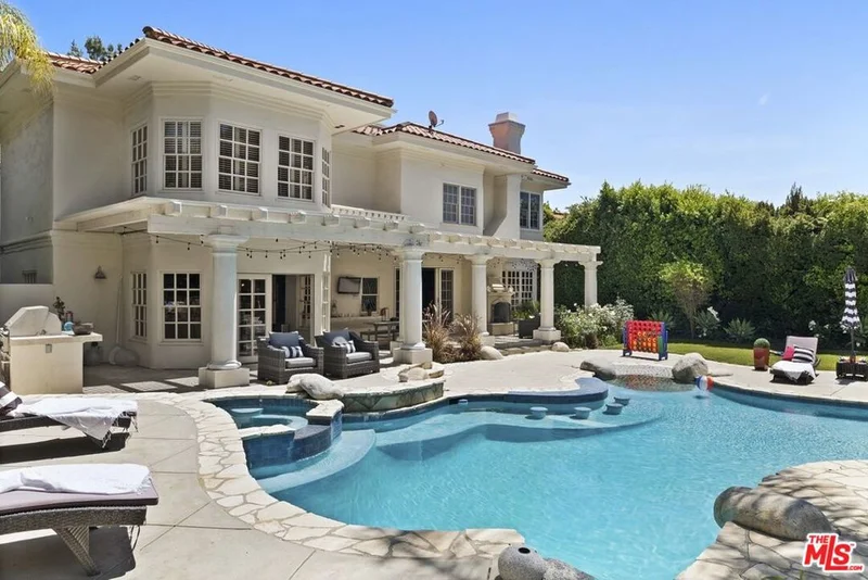 4509 Alta Tupelo, Calabasas, CA 91302