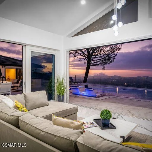 2548 Sapra, Thousand Oaks, CA 91362