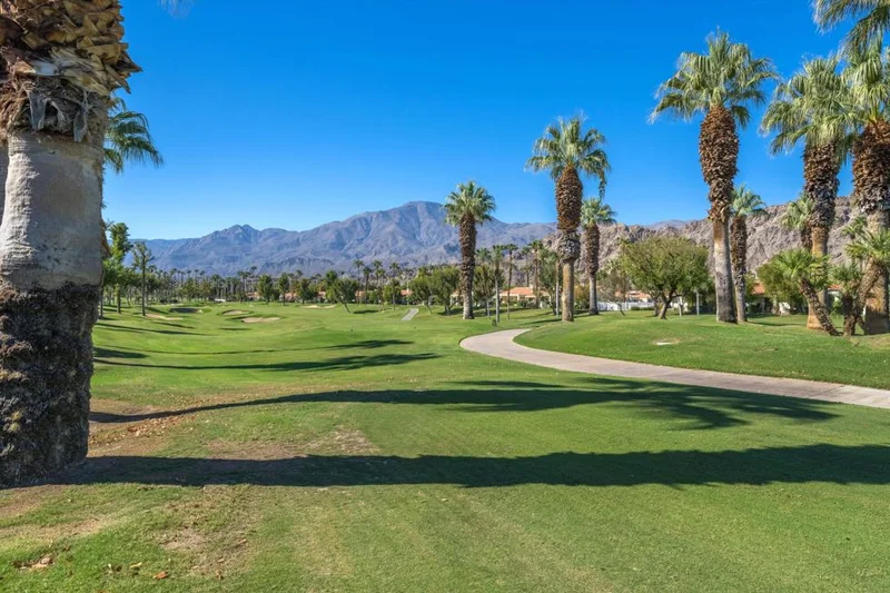 54685 Oakhill, La Quinta, CA 92253