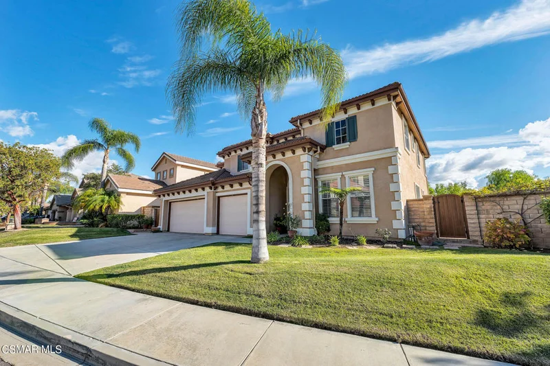 768 Eisenhower, Simi Valley, CA 93065