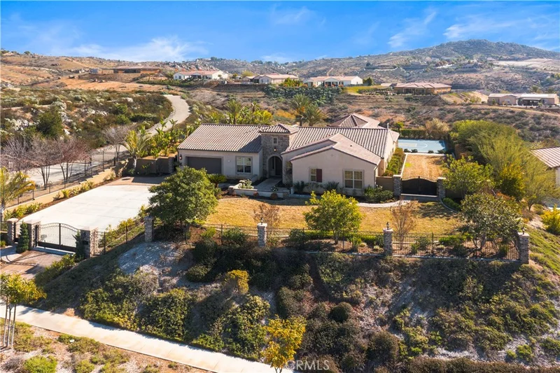 7756 Kingdom Drive, Riverside, CA 92506