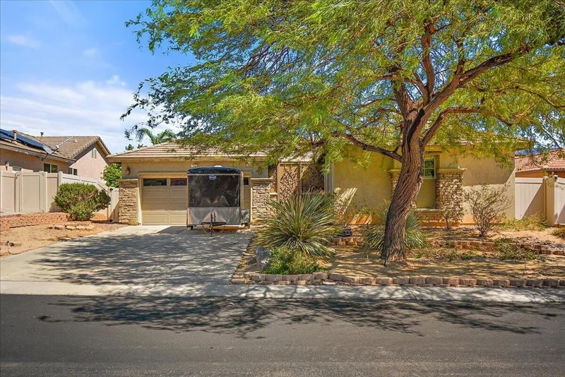 11846 Mountain Hawk, Desert Hot Springs, CA 92240