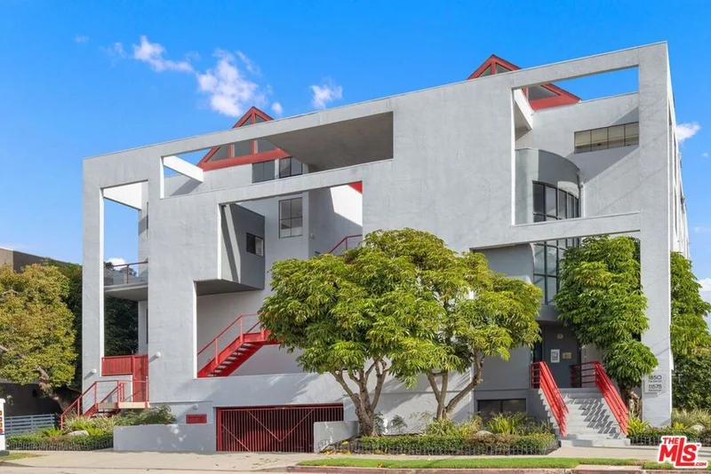 11575 Missouri #6, Los Angeles, CA 90025