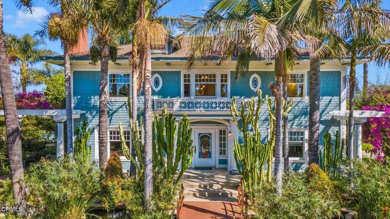 10047 Blackburn, Ventura, CA 93004