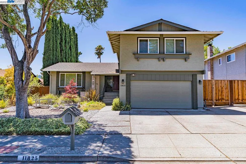 11825 Dublin Green Dr, Dublin, CA 94568