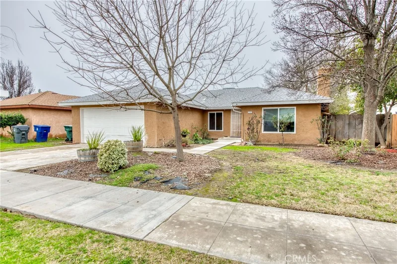 2700 Monocott, Madera, CA 93637