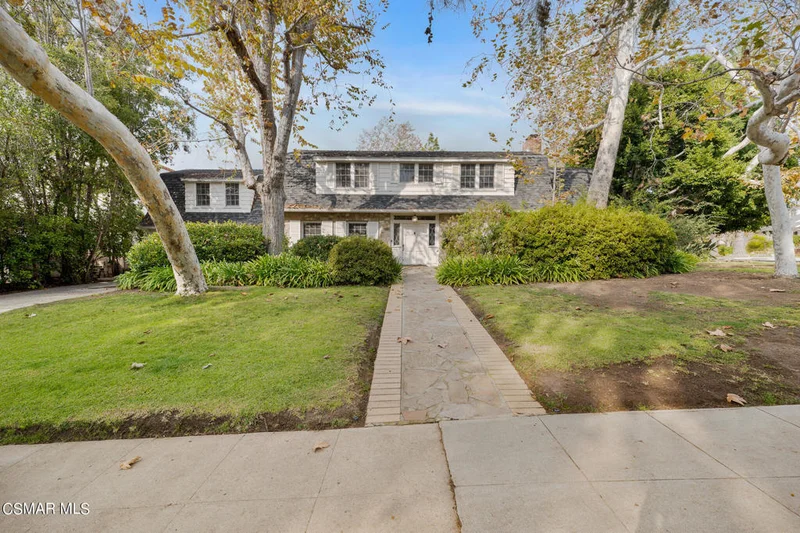 10355 Cheviot, Los Angeles, CA 90064