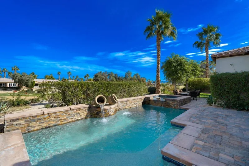 61564 Tulare, La Quinta, CA 92253