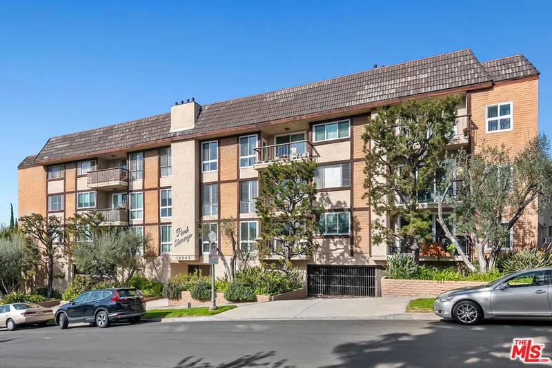 10345 Almayo #106, Los Angeles, CA 90064