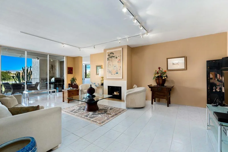 899 Island #206, Rancho Mirage, CA 92270