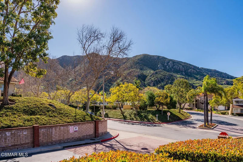 884 Corte Safiro, Camarillo, CA 93012
