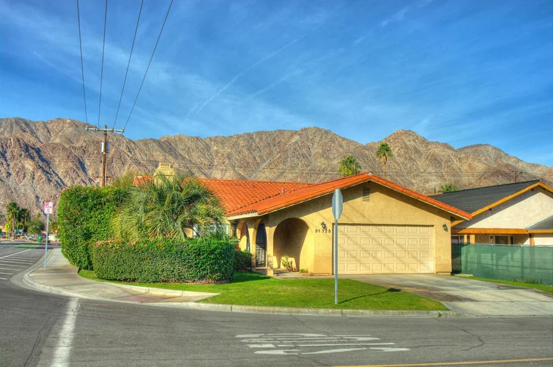 51725 Avenida Mendoza, La Quinta, CA 92253