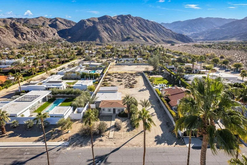 2585 Morongo, Palm Springs, CA 92264