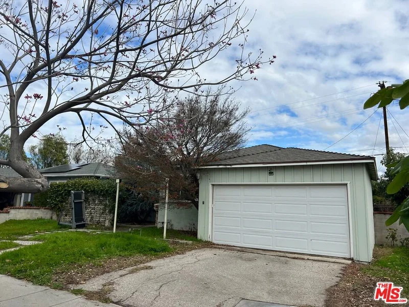 8960 Amigo, Northridge, CA 91324