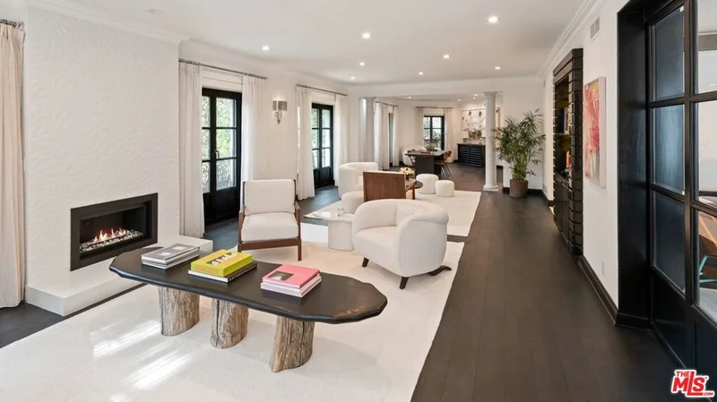 425 Maple #203, Beverly Hills, CA 90210