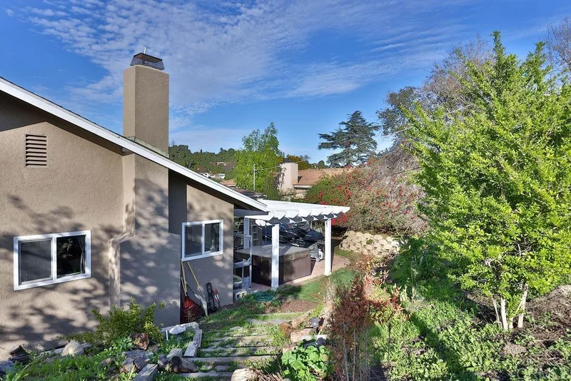 10341 Del Rio Rd, Spring Valley, CA 91978