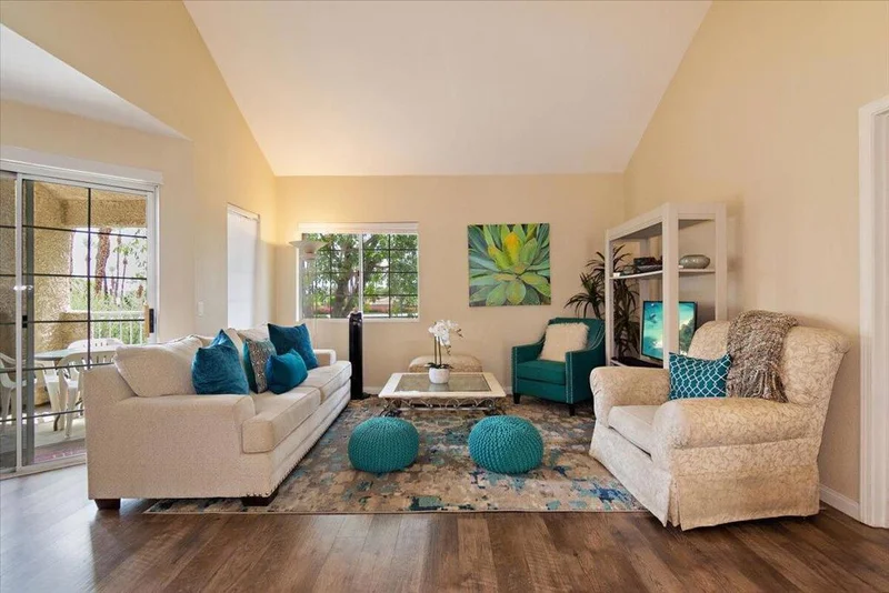 2700 Lawrence Crossley #85, Palm Springs, CA 92264