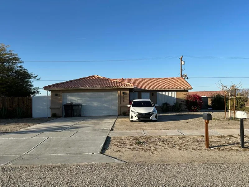 1250 Mullet, Thermal, CA 92274