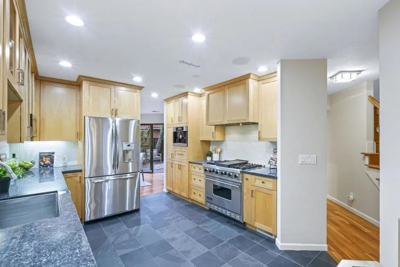 227 Ada Avenue M, Mountain View, CA 94043
