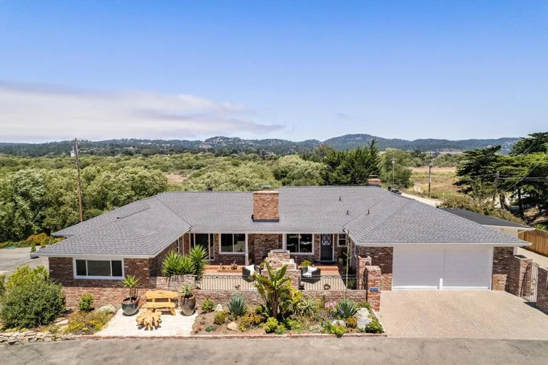 27302 California 1, Carmel, CA 93923